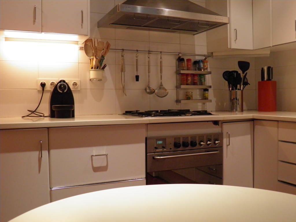 Suitur Courtyard Apartment Barcelona Luaran gambar