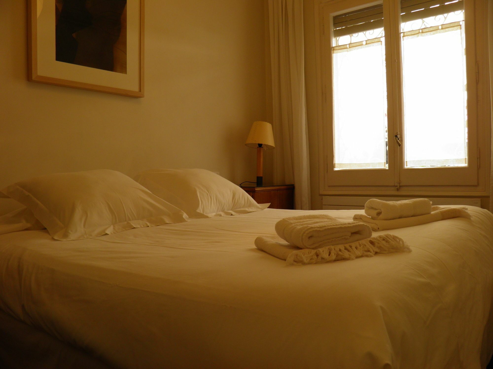 Suitur Courtyard Apartment Barcelona Luaran gambar